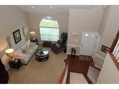 Entry/Foyer.