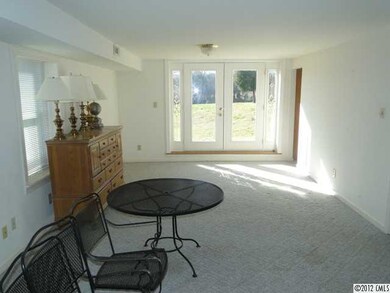 142 Strawberry Ln, Statesville, NC 28625 - photo 6