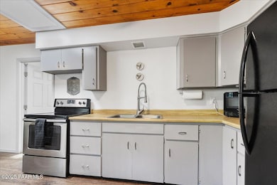 Kitchen - 7770 S Sundance Rd