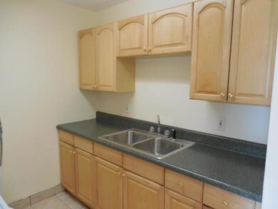 Southbridge Condominiums unit 1100, West Palm Beach, FL 33405 - photo 3
