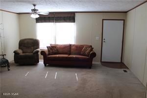 307 E Adams St, Pittsburg, KS 66762 - photo 2