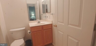 2605 Chapel Lake Dr unit 202, Gambrills, MD 21054 - photo 3