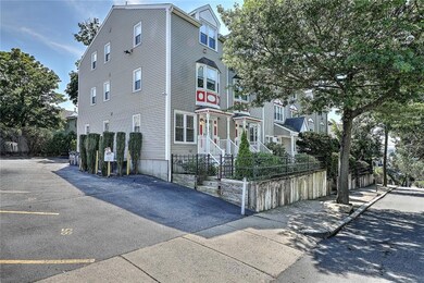 99 Evergreen St unit 6, Providence, RI 02906 - photo 3