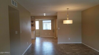 10929 W Santa fe Dr, Sun City, AZ 85351 - photo 5