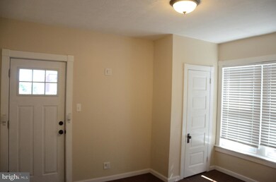 417 Franklin St, Reading, PA 19611 - photo 4