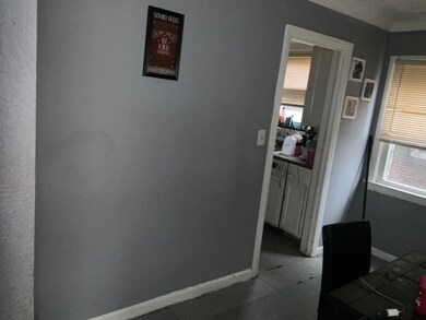11766 Engleside St, Detroit, MI 48205 - photo 5