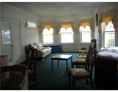 172 Gallatin St, Providence, RI 02907 - photo 3