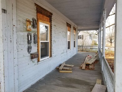 99 Chestnut St, Claremont, NH 03743 - photo 7