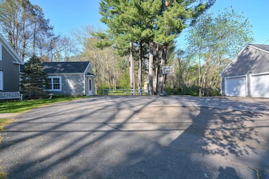 29 Webster St, Hudson, NH 03051 - photo 2