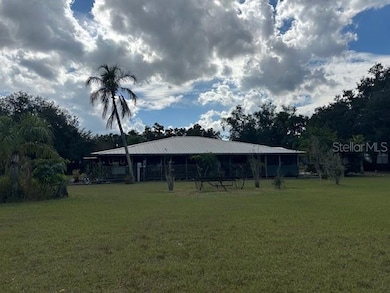 10102 Loetscher Ln, Lithia, FL 33547 - photo 2