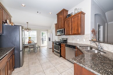 3213 Birkhill Ct, Bay City, TX 77414 - photo 7