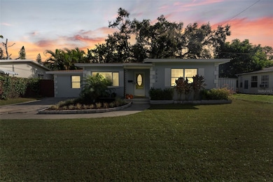 2534 22nd St S, Saint Petersburg, FL 33712 - photo 2