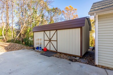 833 Black Oak Estates Rd-10
