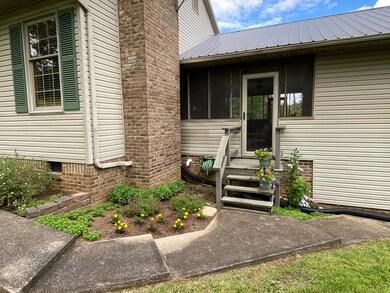 850 Gastineau Ln, Versailles, KY 40383 - photo 6