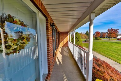 113 Clovershire Dr, Nazareth, PA 18064 - photo 4