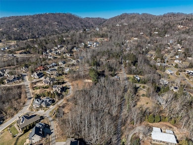 7 Kiftsgate Ct unit 15, Asheville, NC 28804 - photo 6