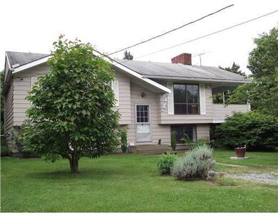 15 Lugger St, Jamestown, RI 02835 - photo 2