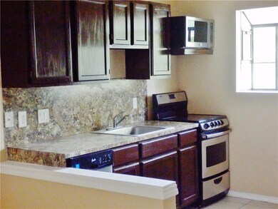 3206 King St unit 208, Austin, TX 78705 - photo 7