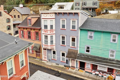 65 Race St, Jim Thorpe, PA 18229 - photo 4