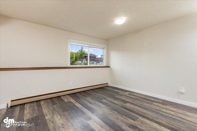 05-Unit 1 Living Room 20240904-DW-1032
