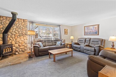 1220 NE Hollinshead Dr, Bend, OR 97701 - photo 7