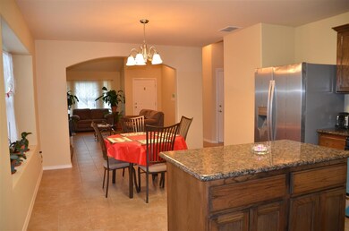 606 Crackle Grove Dr, Laredo, TX 78045 - photo 5