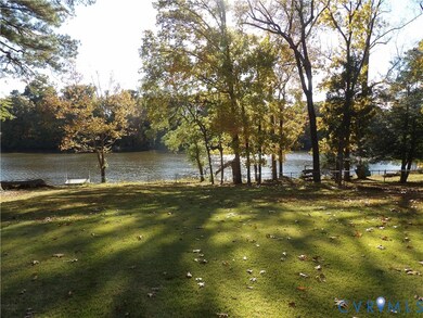 104 Swift Creek Ln, Colonial Heights, VA 23834 - photo 3