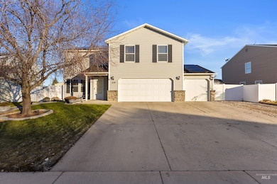 230 E Poplin St, Kuna, ID 83634 - photo 2