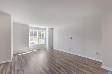 5959 Mccomb St, Crozet, VA 22932 - photo 7