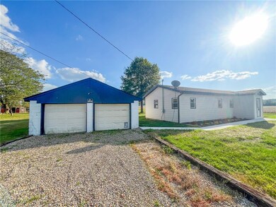 205 E 7th St, West Lafayette, OH 43845 - photo 4