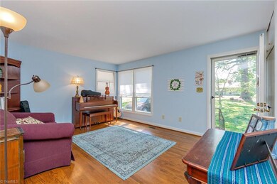 1985 Brook Dr, Asheboro, NC 27205 - photo 5