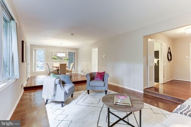 11307 Handlebar Rd, Reston, VA 20191 - photo 7