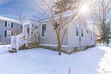 406 Elm St, Fayetteville, NY 13066 - photo 2