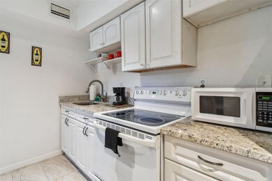 1377 S Washington Ave unit 2, Clearwater, FL 33756 - photo 5