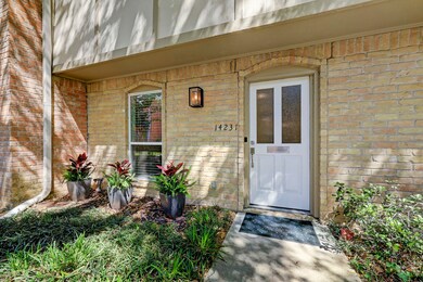 14231 Lost Meadow Ln, Houston, TX 77079 - photo 3