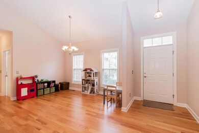 160 Bridle Path-3