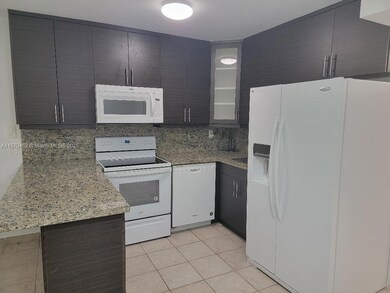 4011 N Meridian Ave unit 19, Miami Beach, FL 33140 - photo 3