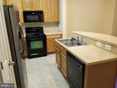 21915 Weeping Willow Ln unit C, Lexington Park, MD 20653 - photo 3