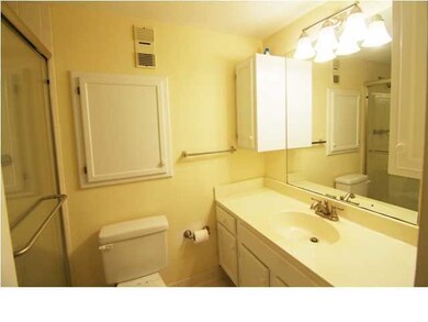 Dockside 4A bathroom