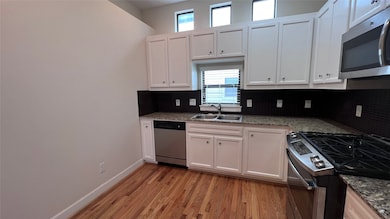 2710 Hullsmith Dr unit 803, Houston, TX 77063 - photo 7