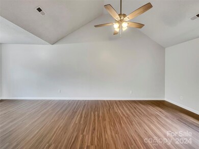 1208 Courtney Cove Ct, Gastonia, NC 28052 - photo 6