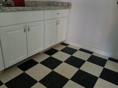 Kitchen Off The Side Entry Unit 16