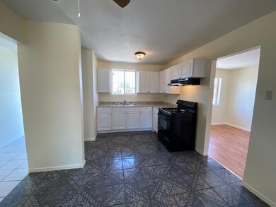 7747 Broadway Dr, El Paso, TX 79915 - photo 5