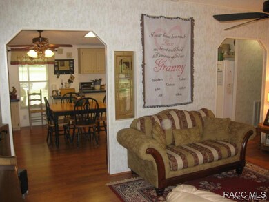 Living Rm to Kitchen