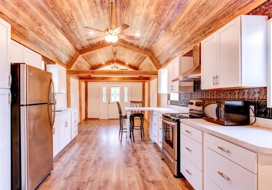 402 Lois Cir, Granbury, TX 76049 - photo 4