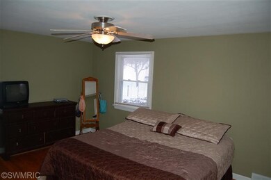 1818 Diamond Ave NE, Grand Rapids, MI 49505 - photo 7