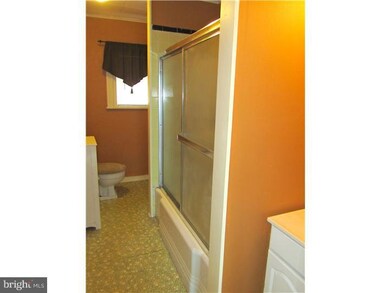 74 E Greenwood Ave unit 2ND FL, Lansdowne, PA 19050 - photo 7