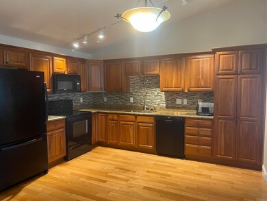 6 Stearns Ln unit 302, MerriMacK, NH 03054 - photo 4