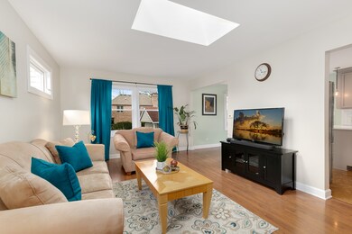 281 W Fremont Ave, Elmhurst, IL 60126 - photo 6