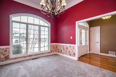 12600 Valley Pine Dr-INT-01